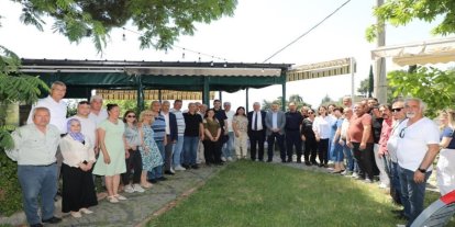 Protokol ve muhtarlar Altınoluk’ta bir araya geldi