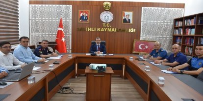 Salihli’de metruk binalara geçit yok