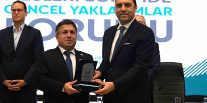 Balıkesirli iş insanları "Mesleki Eğitimde Üniversite-Sanayi İş Birliği" panelinde öğrencilerle buluştu