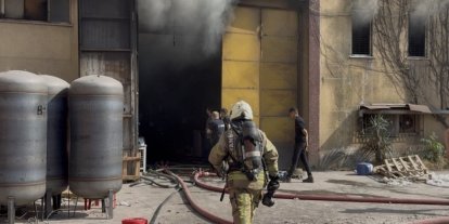 Esenyurt’ta su pompası fabrikasında yangın