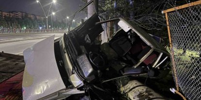 Kayseri’de kontrolden çıkan otomobil bahçeye uçtu: 3 yaralı
