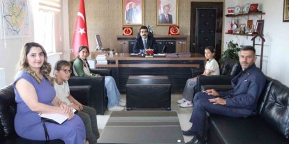 Tomarza’da en çok kitap okuyan öğrenciler ödüllendirildi