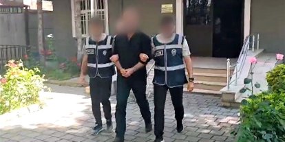 Batman’da 20 yıl kesinleşmiş hapis cezasıyla aranan firari trafik ekiplerine takıldı