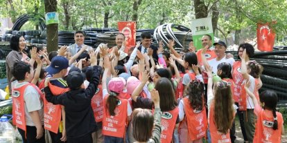 Başkan Kahveci, TEMA Vakfı Uygulama Bahçesi’nde öğrencilerle buluştu