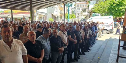 Rize’deki kazada hayatını kaybeden yaşlı çift son yolculuğuna uğurlandı