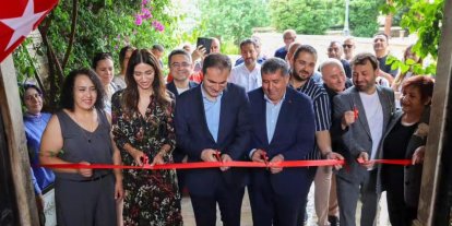 Bayındır Halk Eğitim Merkezi yıl sonu sergisi açıldı