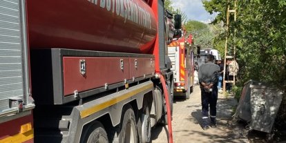 Van’da ev ve samanlık yangını