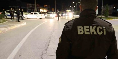 Aksaray polisi şok uygulamalarla şehir genelinde denetim yapıyor
