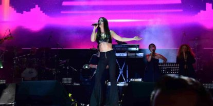 Mut Festivalinde Ceza ve Simge rüzgarı esti