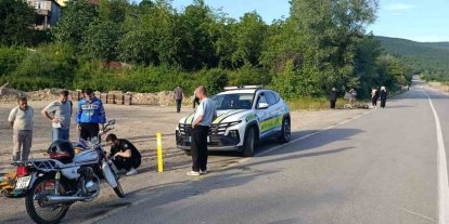 Kastamonu’da çarpışan iki motosikletin sürücüsü yaralandı