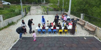 Eğitim gönüllüleri Gevaşlı öğrencilere unutulmaz bir gün yaşattı