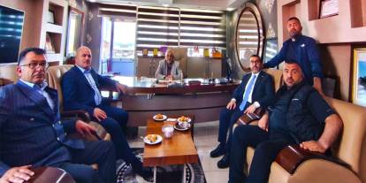 AK Parti Kars Milletvekili Çalkın ve İl Başkanı Sancar'dan Muzaffer Yağcı'ya Hac Ziyareti