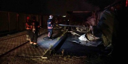 Malatya’da korkutan yangın: Ofis olarak kullanılan konteynerler kullanılamaz hale geldi