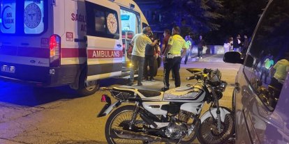 Erzincan’da otomobil ile motosiklet çarpıştı: 2 yaralı