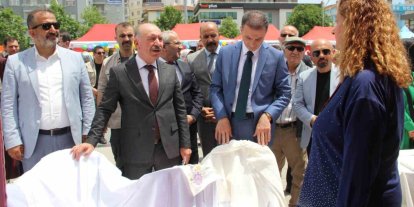 Çorum’da kursiyerlerin 1 yıldır yaptığı el emeği ürünler görücüye çıktı
