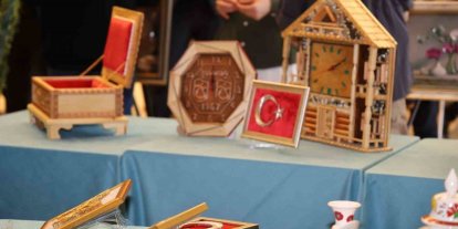 ‘Demir Parmaklıklardan Tuvale, Değişimin ve Emeğin Resmi’ Sergisi
