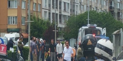 Motosikletin çarptığı 2 yaya yaralandı