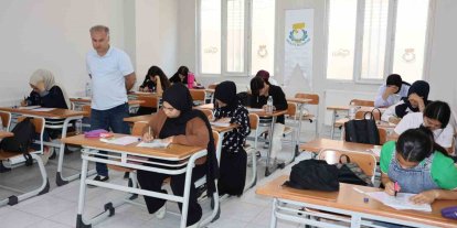 Haliliye’de gençler YKS’ye seri denemelerle hazırlanıyor