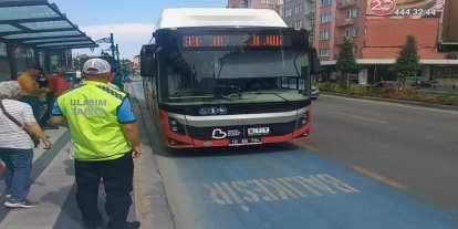 Büyükşehir ekipleri güvenli ve konforlu ulaşım için sahada