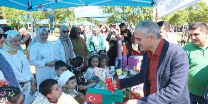 Çayırova’da çevre şenliği renkli görüntülere sahne oldu