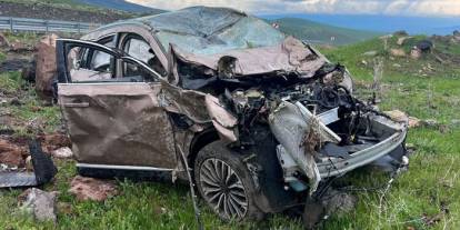 Kars'ta Trafik Kazası: 2 Yaralı