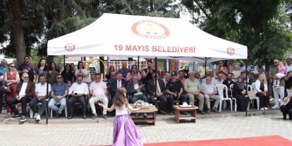 Miniklerden sıfır atık defilesi ve resim sergisi