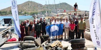 Akyarlar’da deniz dibinden 1 ton çöp çıktı