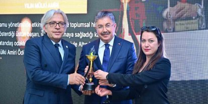 Eskişehir Valisi Yılmaz, ’Yılın Mülki İdare Amiri’ seçildi