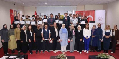 Erzurum’da "Benim köklü ailem" projesinde sertifika heyecanı