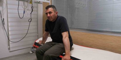 İtfaiye erinin koluna yapışan kene hastanede çıkarıldı