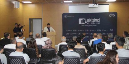 Cizre’de "Girişimci Kütüphanesi" programı düzenlendi