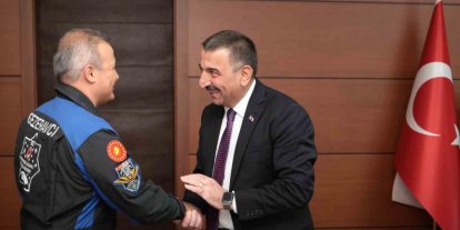 İlk Türk Astronot Alper Geze ravcı’dan Vali Bektaşoğlu’na ziyaret