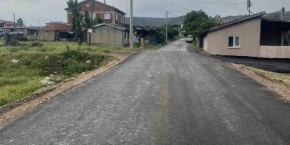 Gediz’in Aşıkpaşa ve Yeşilova köylerinde sıcak asfalt sevinci