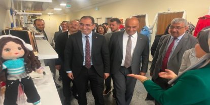 Toplum Ruh Sağlığı Merkezi kursiyerlerinin el emeği ürünleri sergilendi