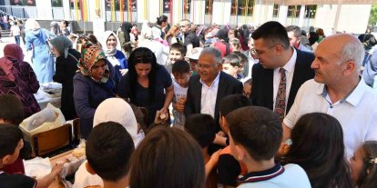 Başkan Büyükkılıç’tan okullardaki bahar coşkusuna yakın ilgi