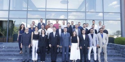 Genç iş dünyasında örnek iş birliği