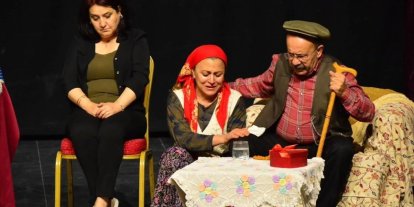 Efeler’de ’Karar anı’ tiyatro oyunu sahnelenecek