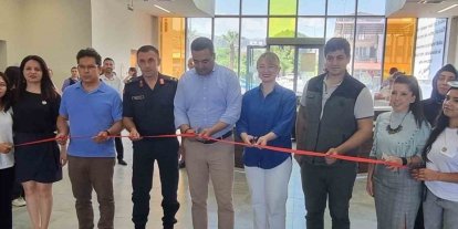 Öğrencilerden muhteşem sergi ve tiyatro gösterisi