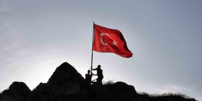 Sivas’ta bu kalede 8 asırdır Türk’ün bayrağı dalgalanıyor