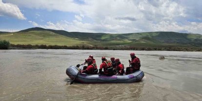 Aras Nehri’nde kaybolan çoban 101 personel tarafından aranıyor