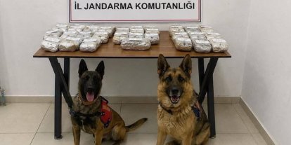 Hakkari’de 21 kilo 650 gram toz esrar ele geçirildi