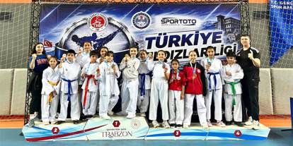 Karslı Karateciler Trabzon’dan Madalyalarla Döndü
