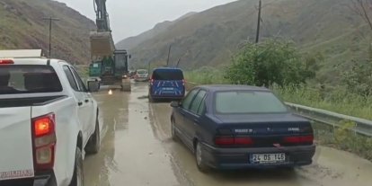 Selin kapattığı Erzincan-Kemah yolu yeniden ulaşıma açıldı