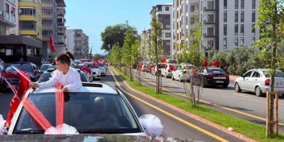 Osmaniye’de 72 öğrenci mezuniyet ve hatim sevincini konvoyla kutladı