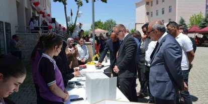 Bulanık’ta yıl sonu etkinliği büyük ilgi gördü