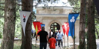 İnegöl Fatihi Turgut Alp kabri başında anıldı