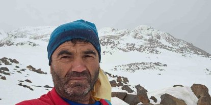 Diyarbakırlı dağcıdan Süphan Dağı’na başarılı solo tırmanış