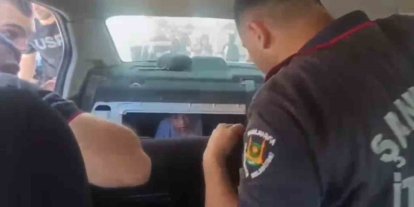 Otomobille aradıkları çocuk bagajdan çıktı
