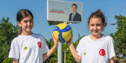 Geleceğin voleybolcuları Osmangazi’de yetişiyor