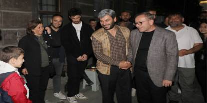 Kars Valisi Ziya Polat, "Çırak" Dizisinin Setini Ziyaret Etti